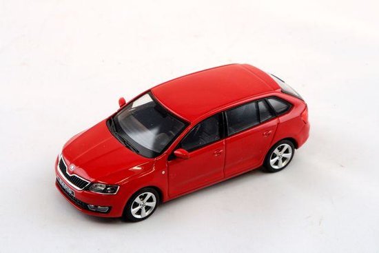 Auto Škoda Rapid Spaceback, Red Corrida Uni